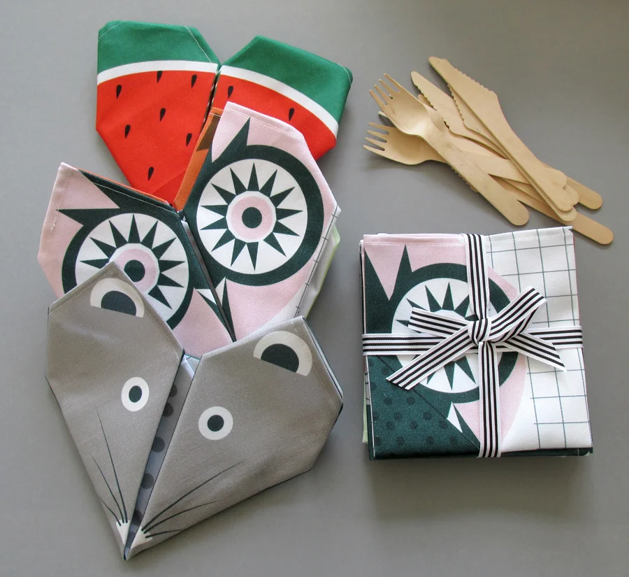 What do you get if you fold a mouse, an owl and a watermelon? A good looking table setting that's what.