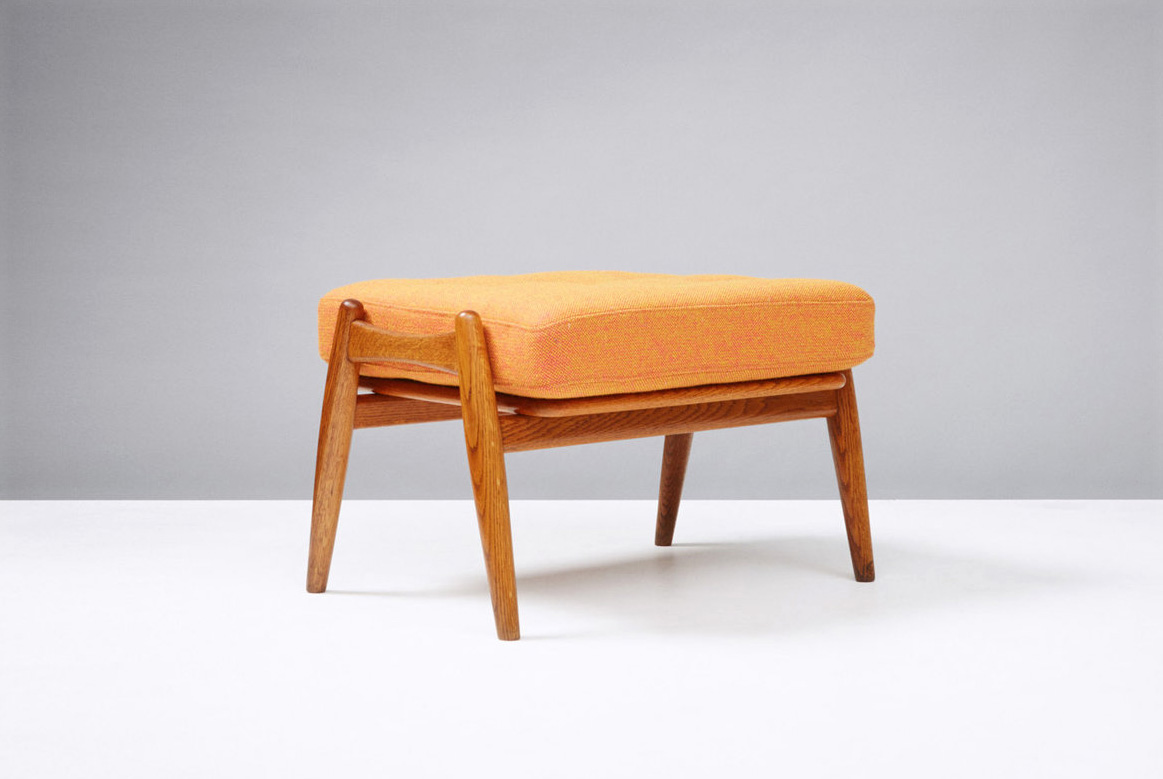 Hans Wegner GE-240 Cigar Stool, Oak