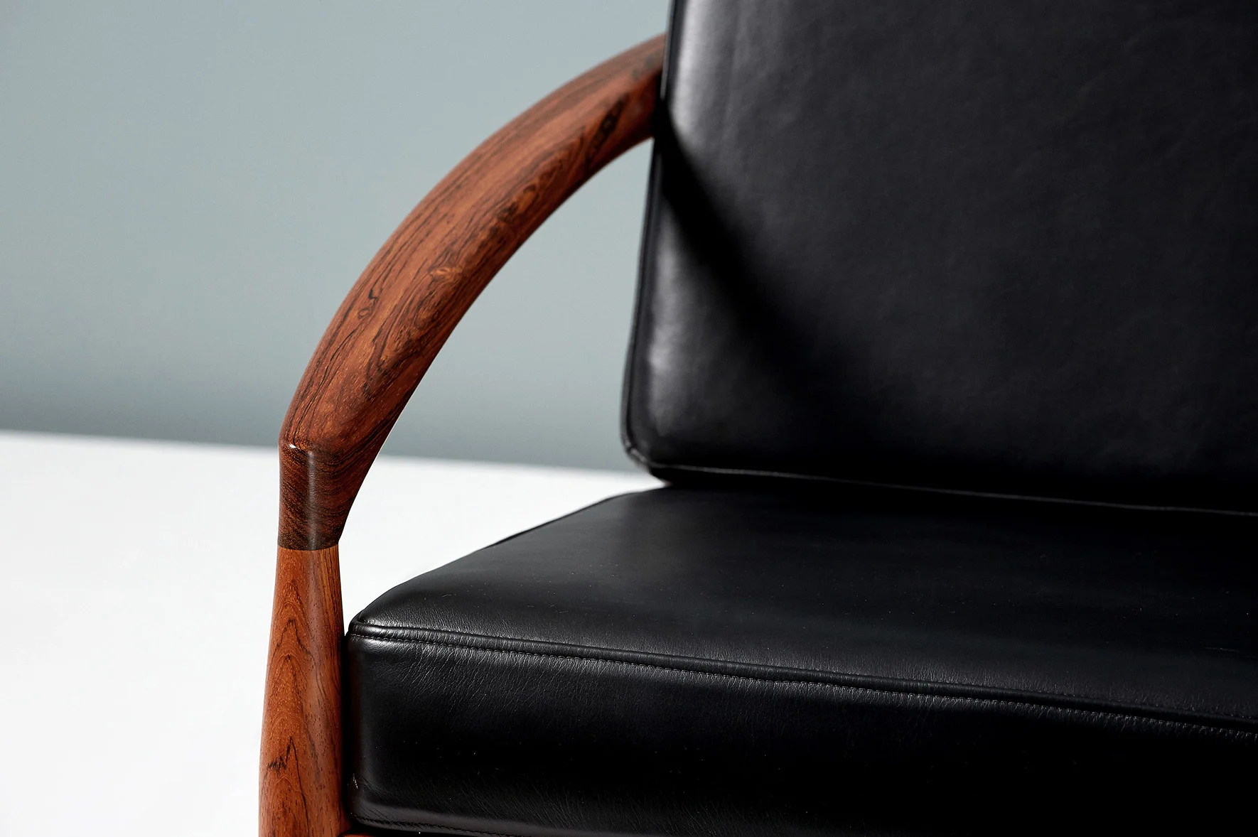 Kai Kristiansen Black Leather Rosewood Paper Knife Lounge Chair — Dagmar