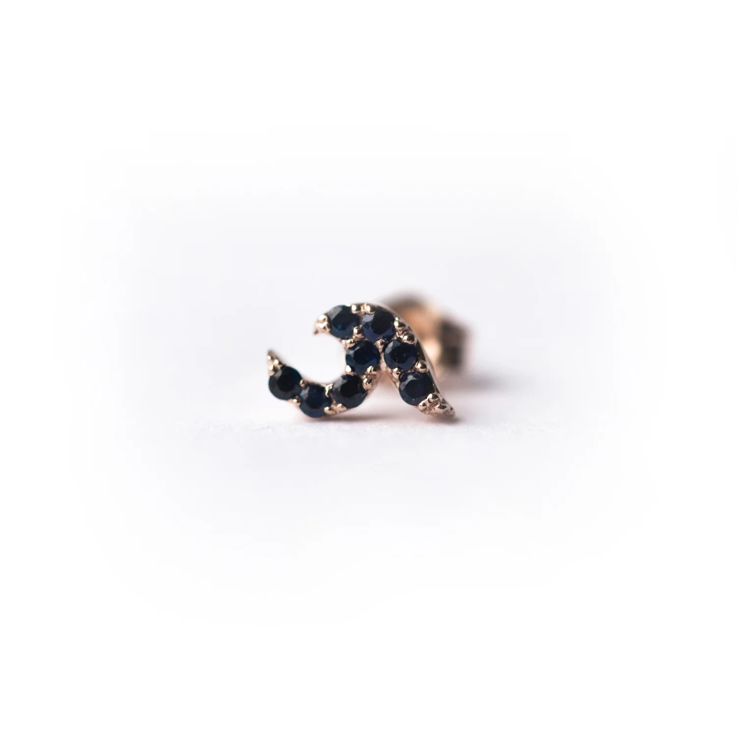 Sapphire wave stud.jpg