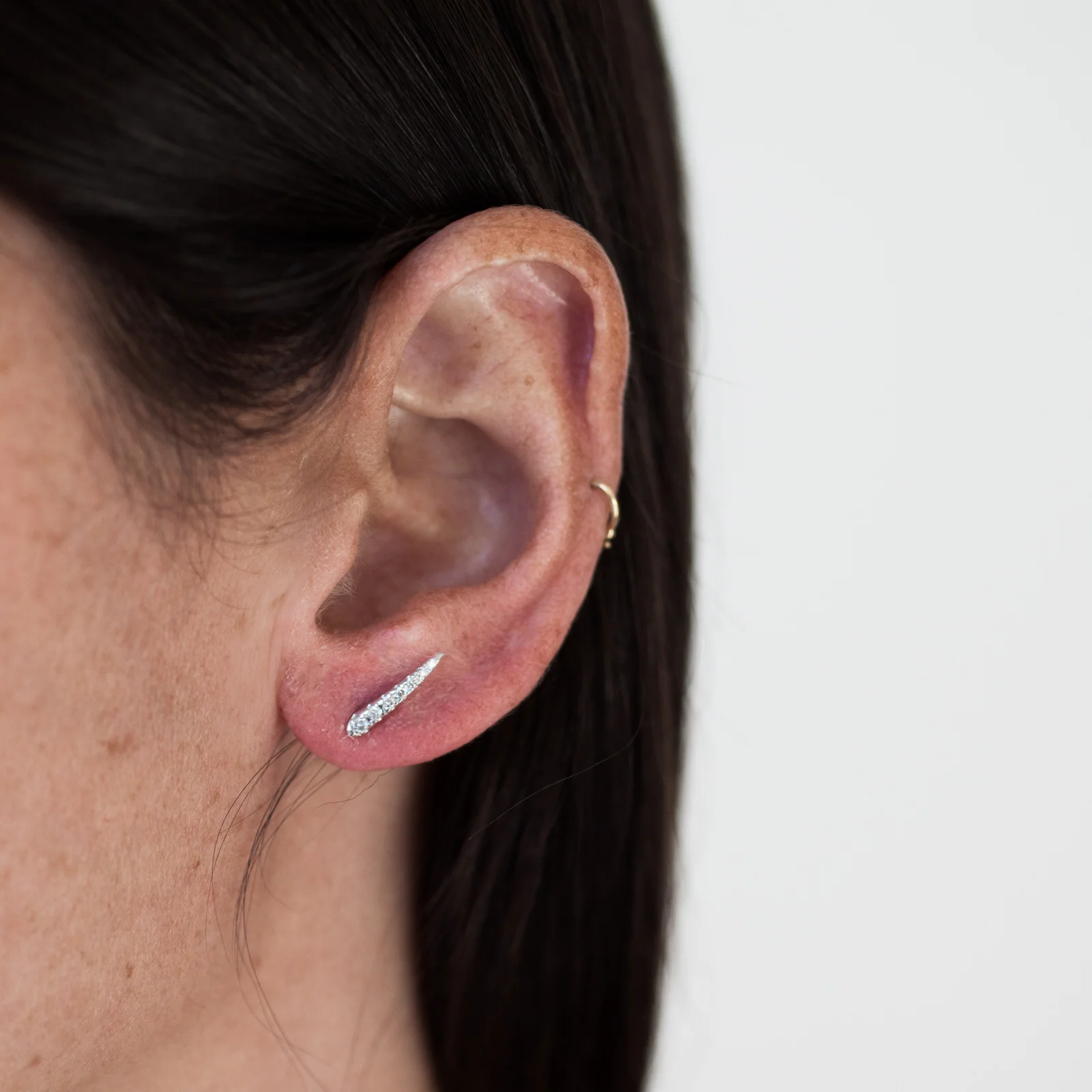 White claw stud white 1.jpeg