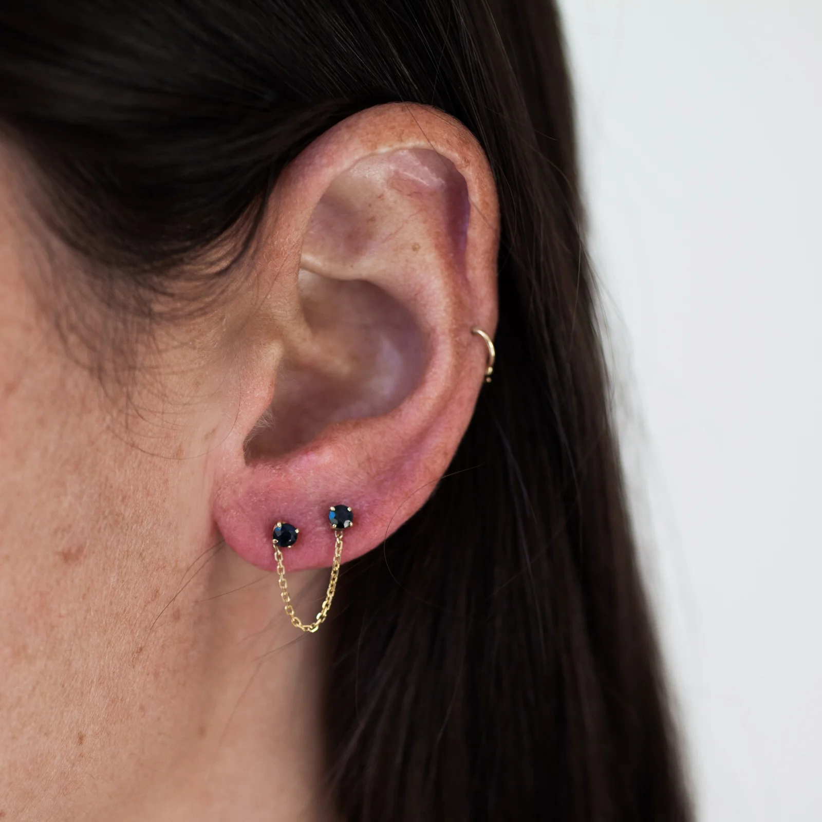 Noir chain stud.jpeg