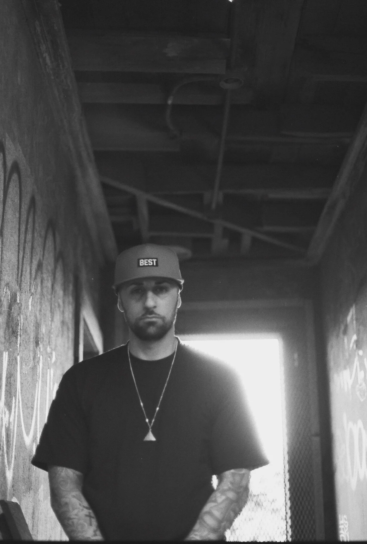 Unkonfined - Breezy Excursion Photoshoot - 7