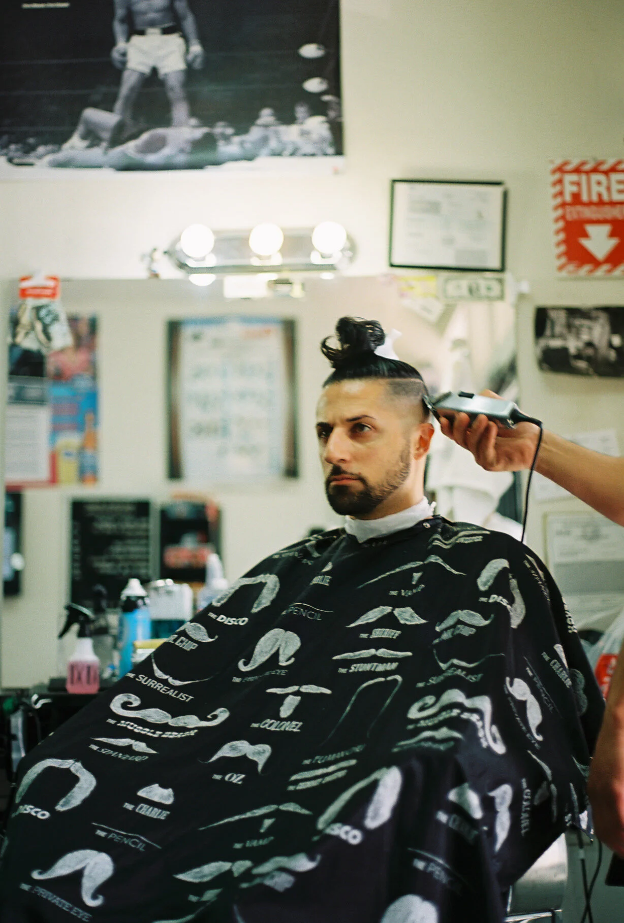 Unkonfined - Barbershop - 3