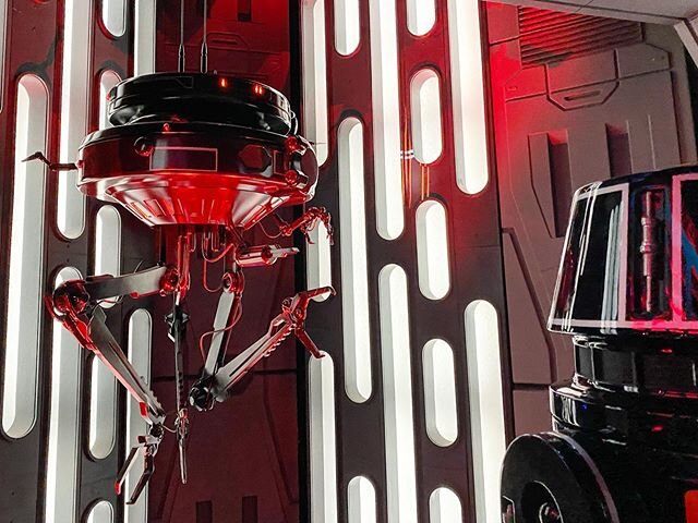 Rise of the Resistance
.
.
.
.
#iphonephotography #shotoniphone11pro #disneyland #galaxysedge #riseoftheresistance #droid #disney #starwars
