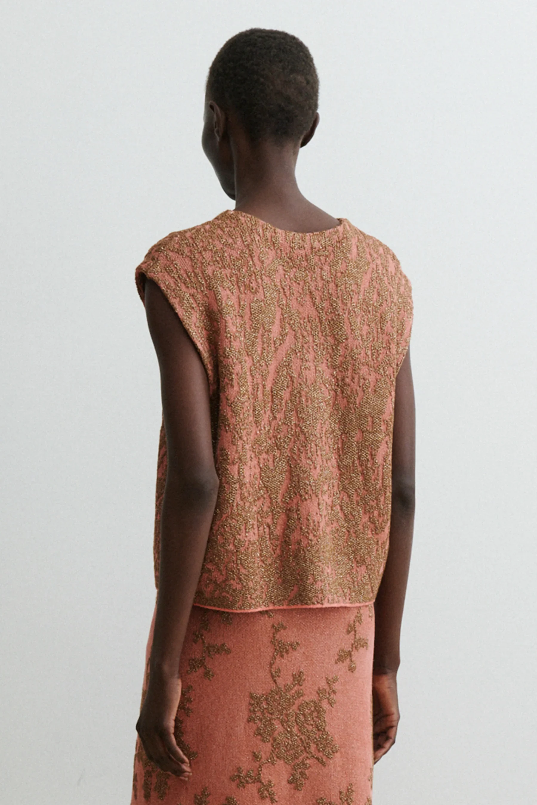 261W-404-K1829_Rachel_Comey_Brocca_Vest_Melon_Bronze_Chenille_Jacquard_4.webp