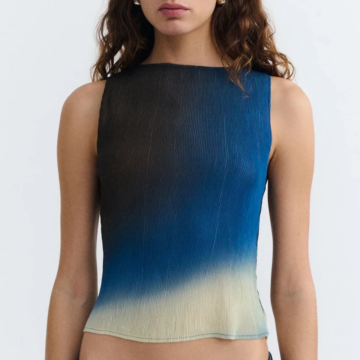 Thinking_Mu_Dora_Pleated_Top_Glass_Brown_Blue_1a.webp