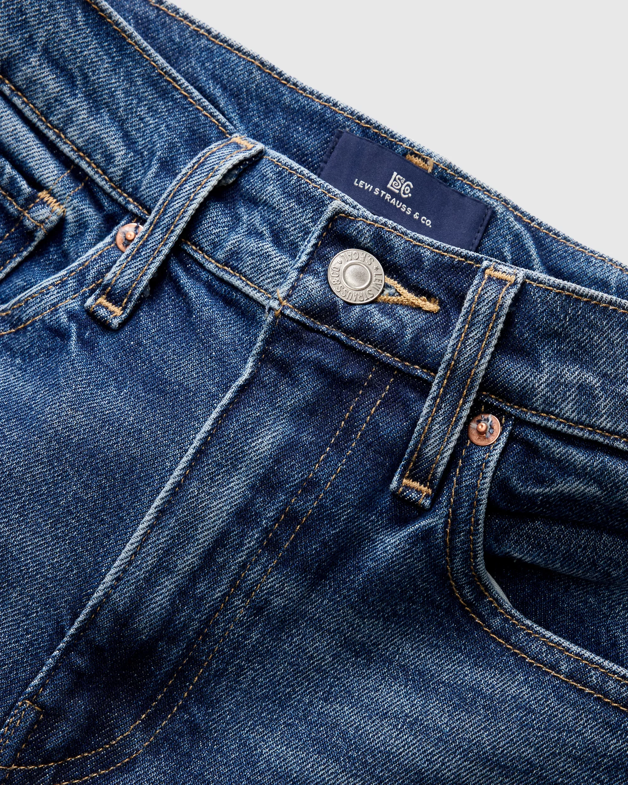 WB_006U8-0001_Levis_Blue_Tab_Pin_Slim_Octave_Medium_Blue_Wash_9.webp