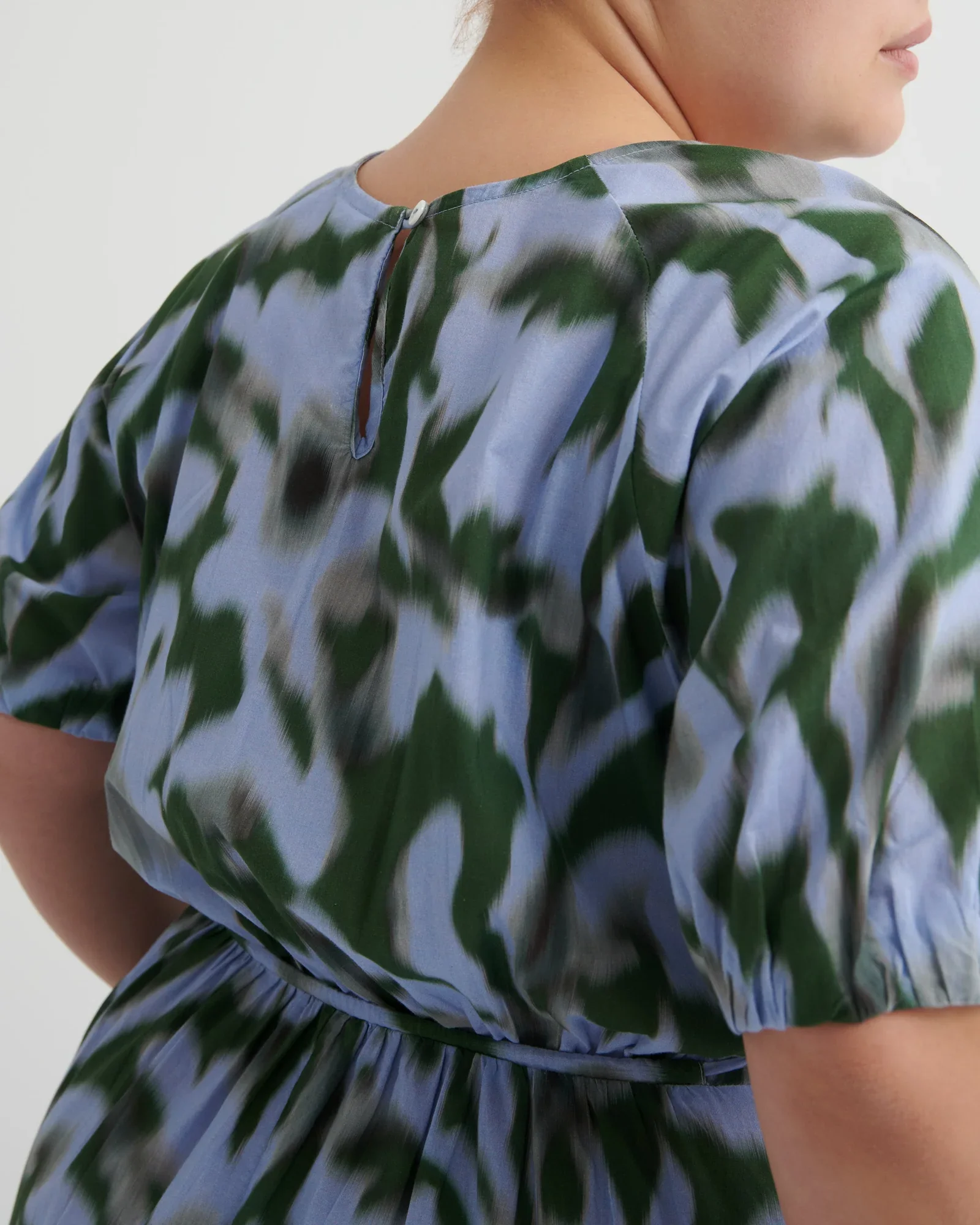 Kowtow_Illustrate_Dress_Misty_Floral_Blue_Green_8.webp
