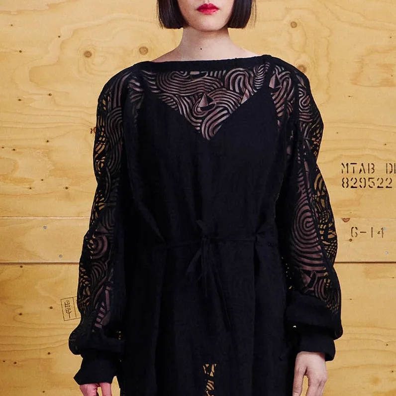 Henrik_Vibskov_Delivery_Blouse_Dark_Stormy_Sea_Black_2a.webp