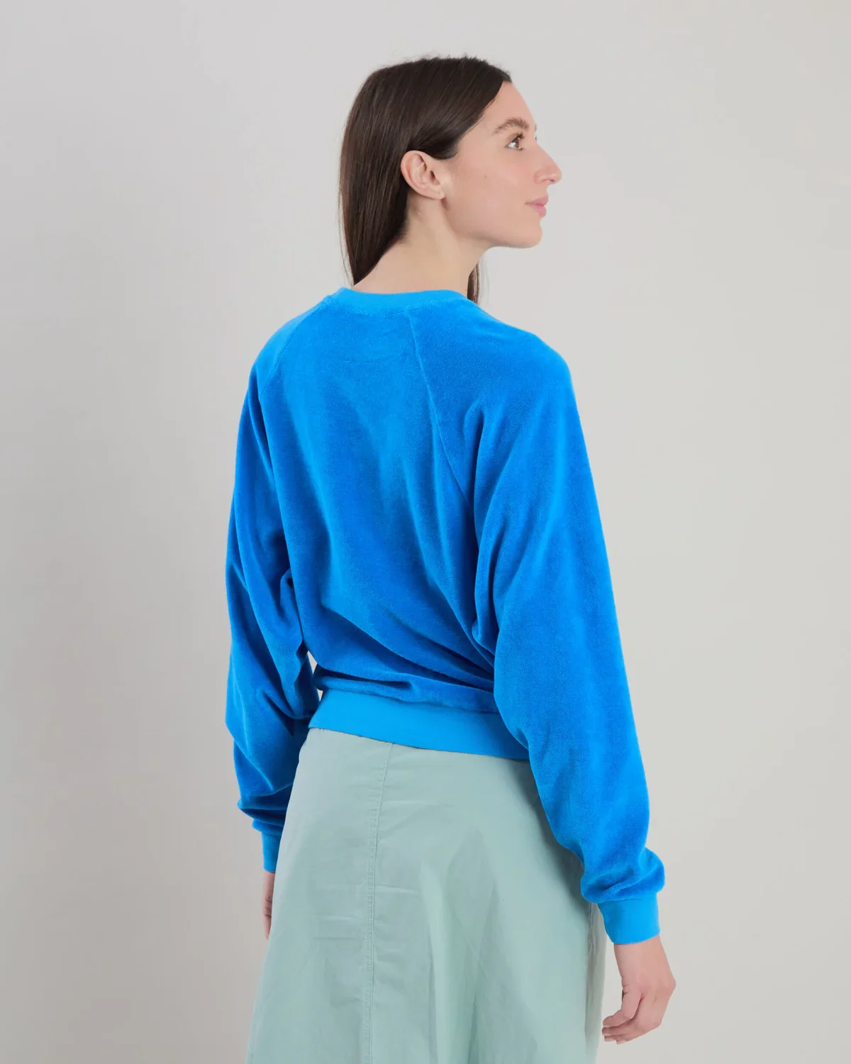 Brava_Terry_Raglan_Sweatshirt_Blue_5.webp