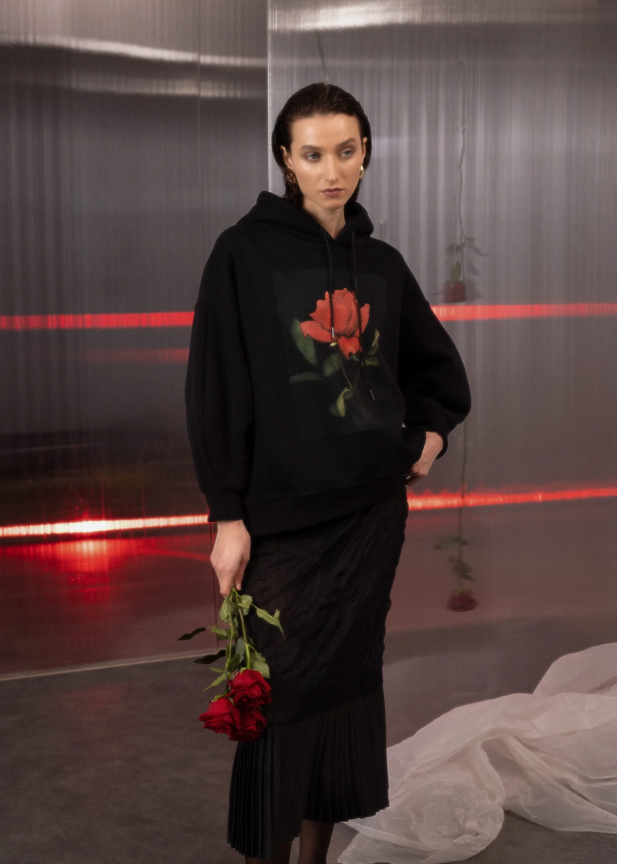 Esthe_Rose_Print_Cotton_Hoodie_Black_8.jpg