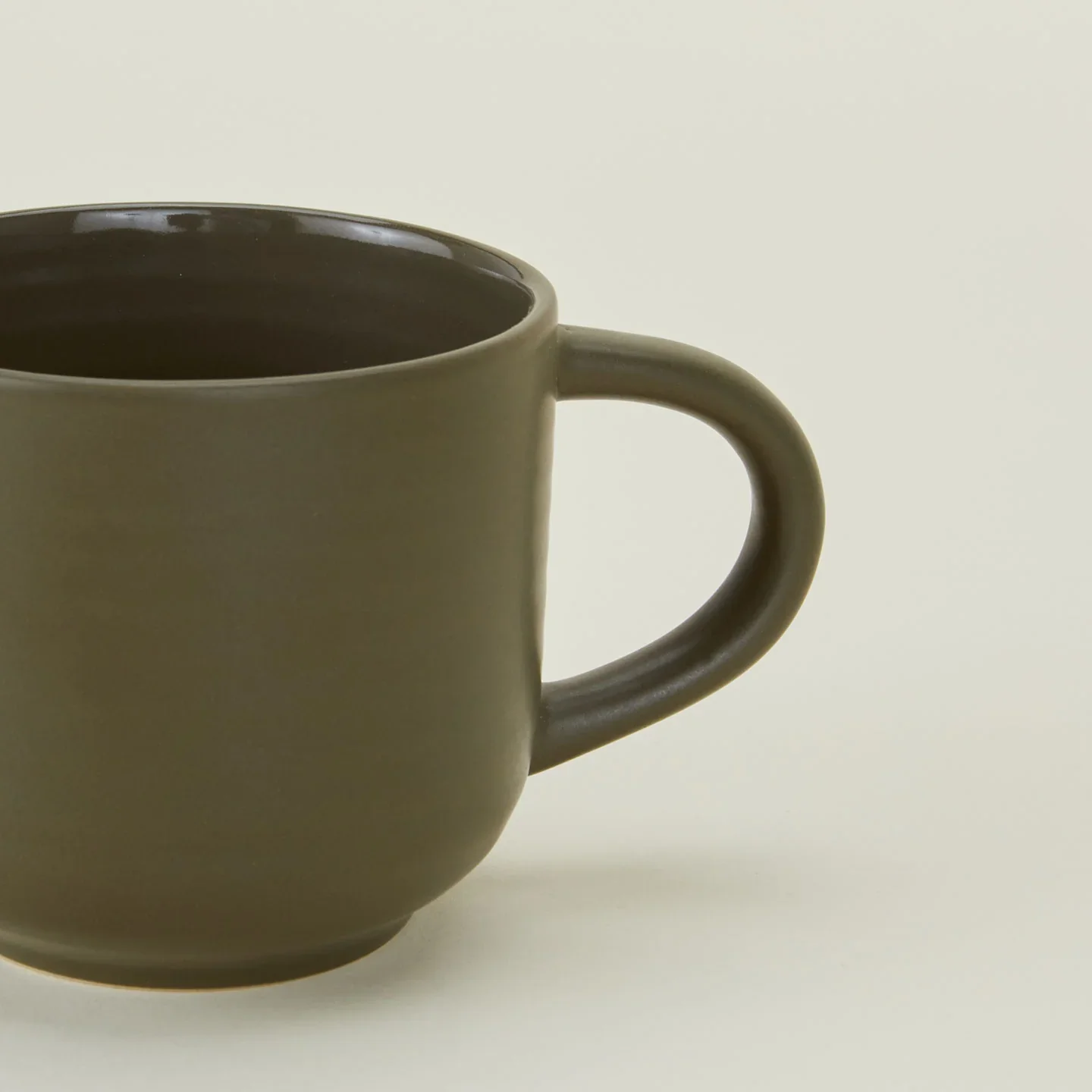 Hawkins_New_York_Essential_Mug_Olive_3.webp