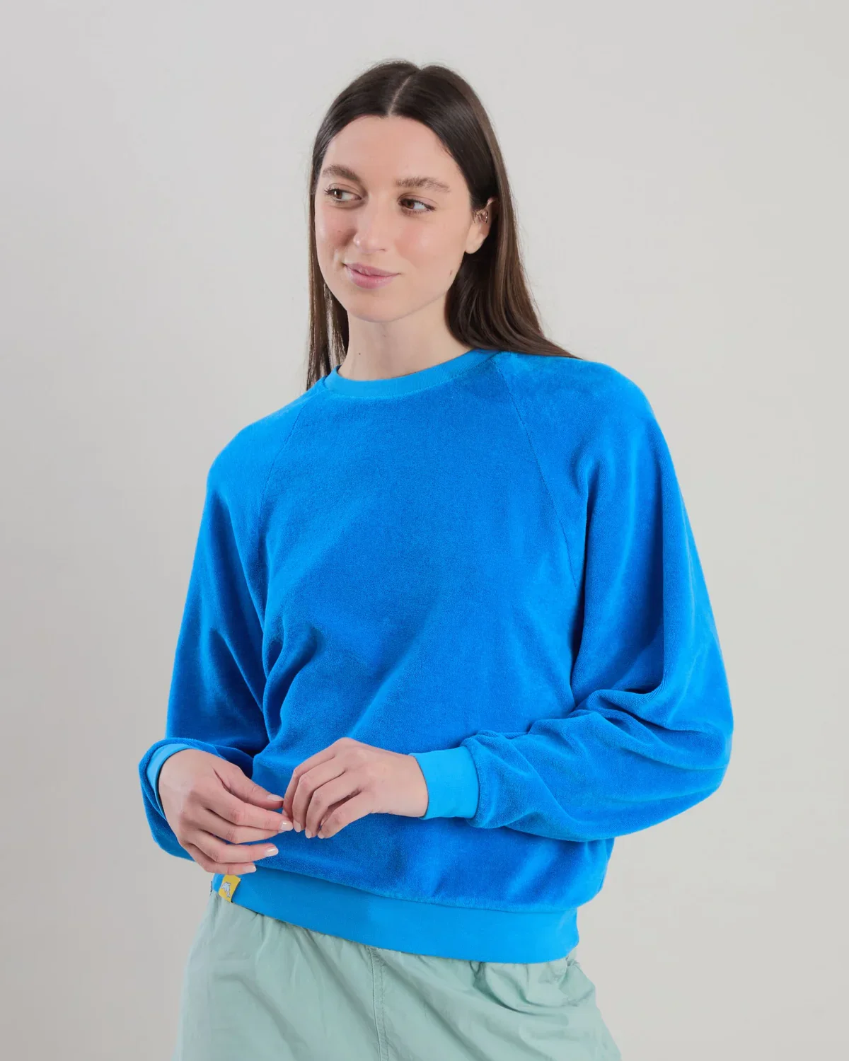 Brava_Terry_Raglan_Sweatshirt_Blue_4.webp