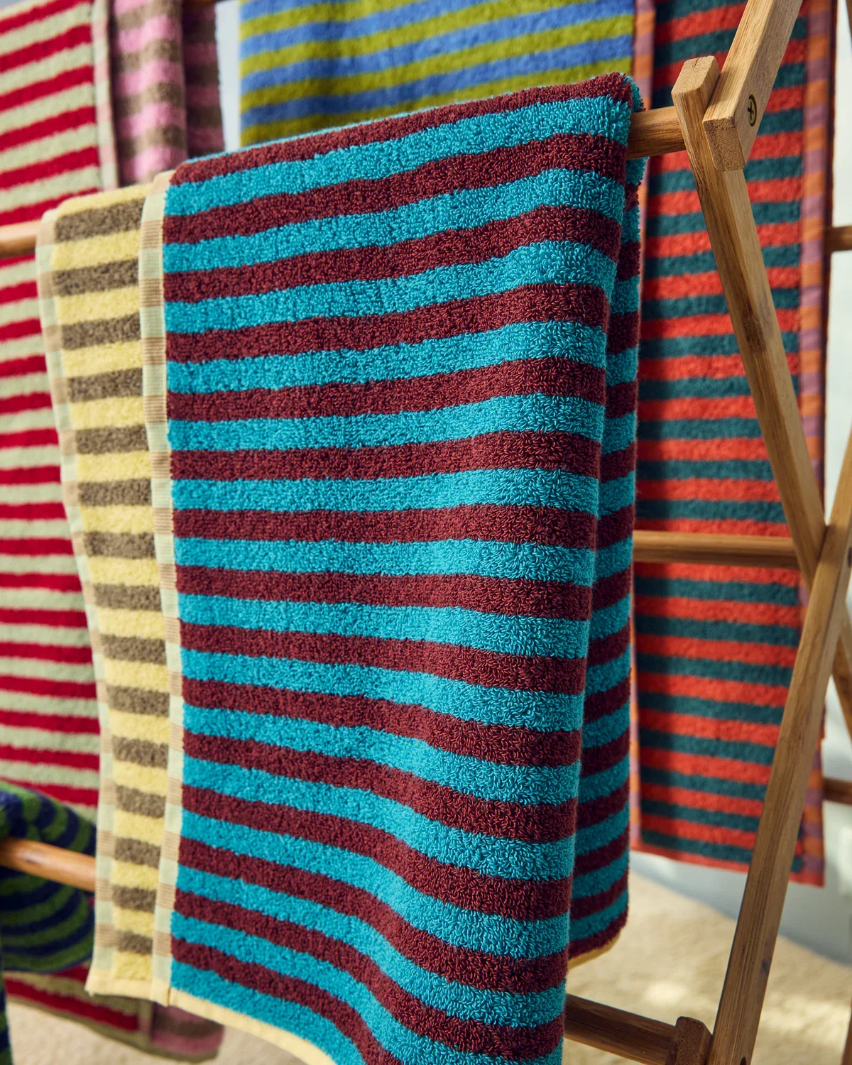 Dusen_Dusen_Bug_Stripe_Bath_Towel_Collection_10.webp