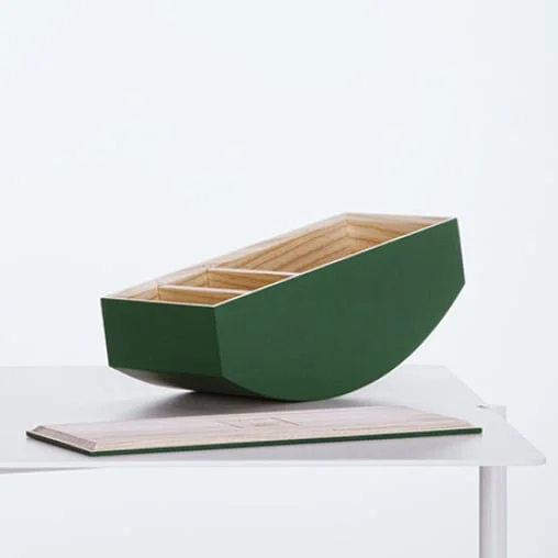 us2015-candle-holders-balance-box-argb.jpg