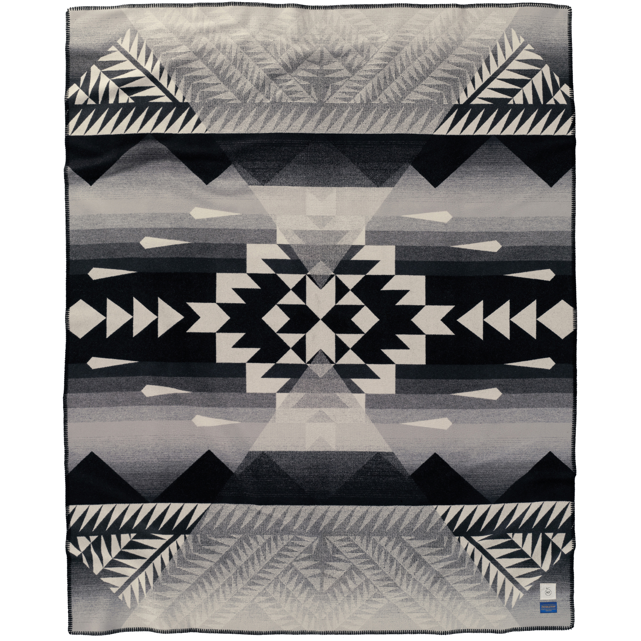 Aggregate_Supply_Pendleton_Nike_N7_Blanket_c1.jpg