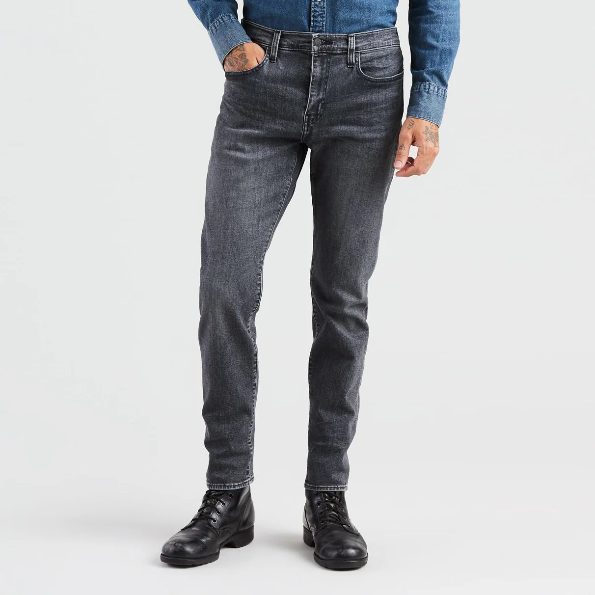 295070297_Levis_Premium_502_Regular_Taper_Gobbler_Adv_1.jpg