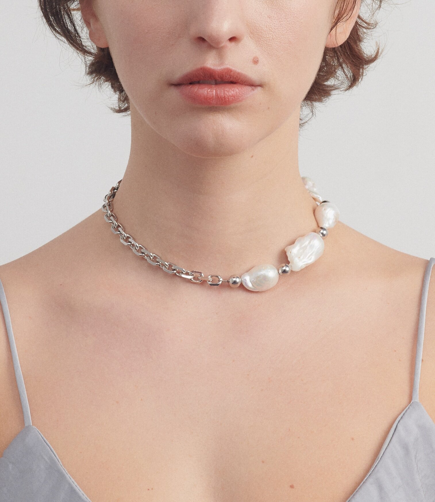 Justine Clenquet Laurie Freshwater Baroque Pearl Choker in Palladium