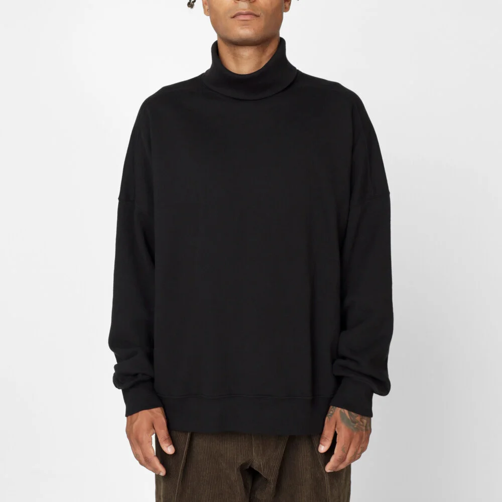 black turtleneck sweatshirt
