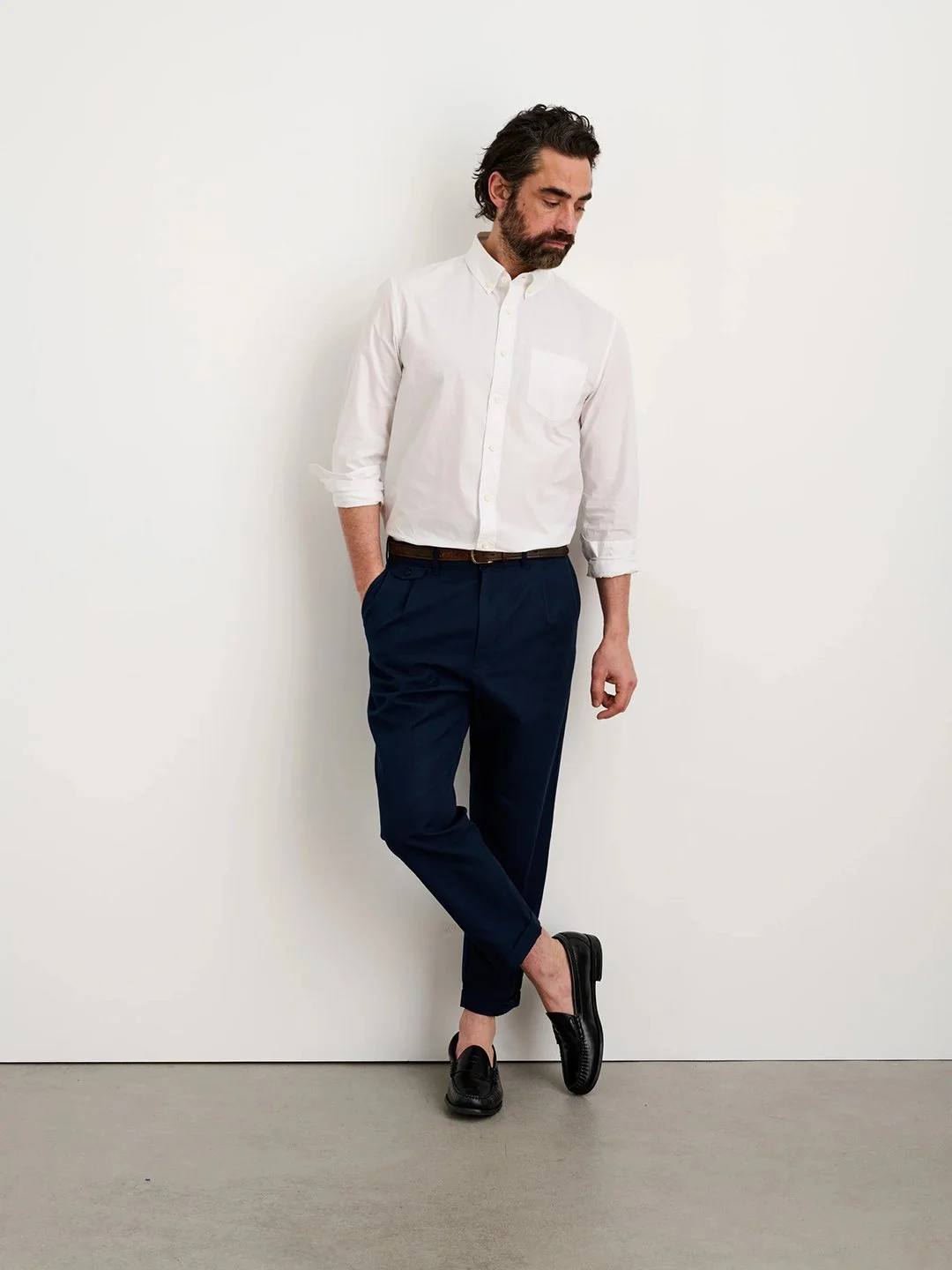 Alex_Mill_Standard_Pleated_Pant_Cotton_Linen_Dark_Navy_2.jpeg