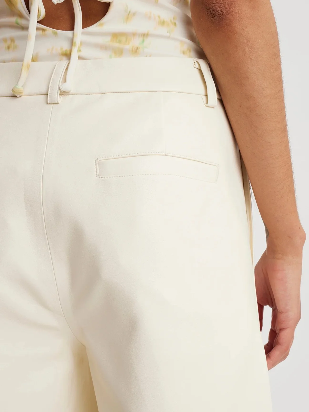 Holzweiler_Celest_Shorts_White_Faux_Leather_5.jpeg