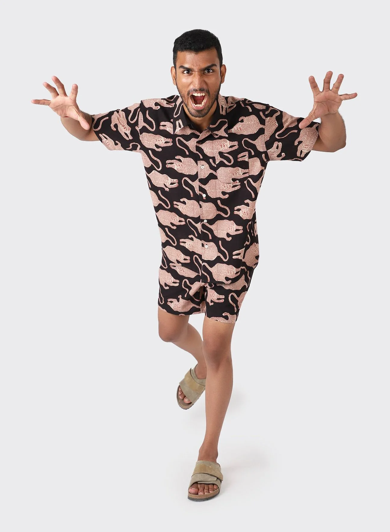 Kardo_Chintan_Shirt_BP69_Tiger_Block_Print_Black_6.jpeg