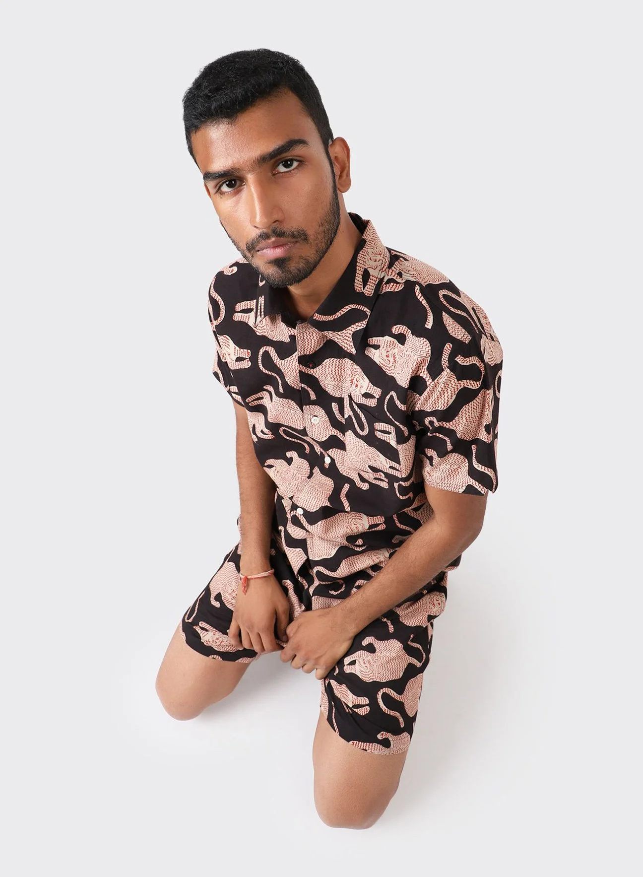Kardo_Chintan_Shirt_BP69_Tiger_Block_Print_Black_8.jpeg