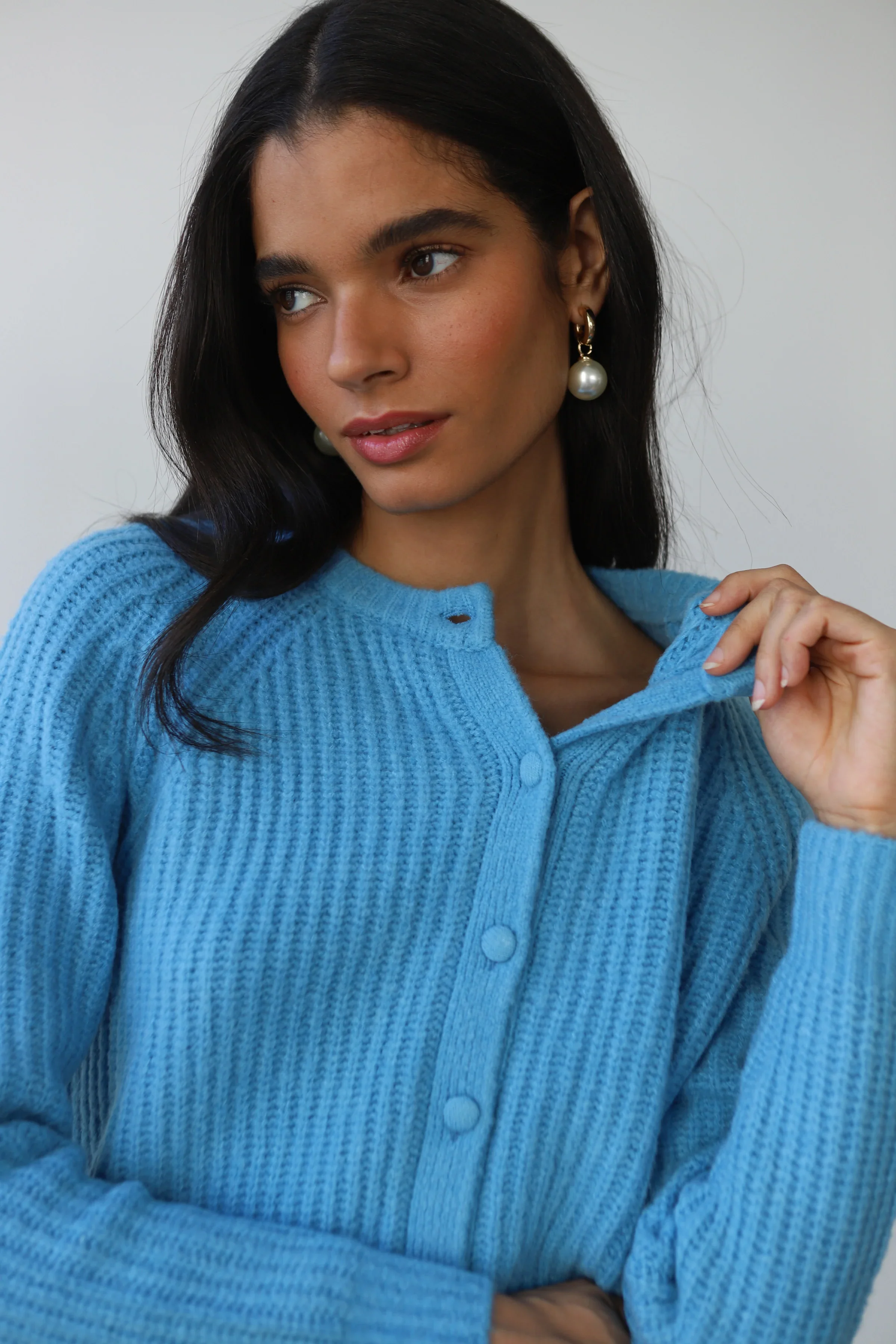 Callahan_Knitwear_Poppy_Cardigan_Capri_Blue_3.webp