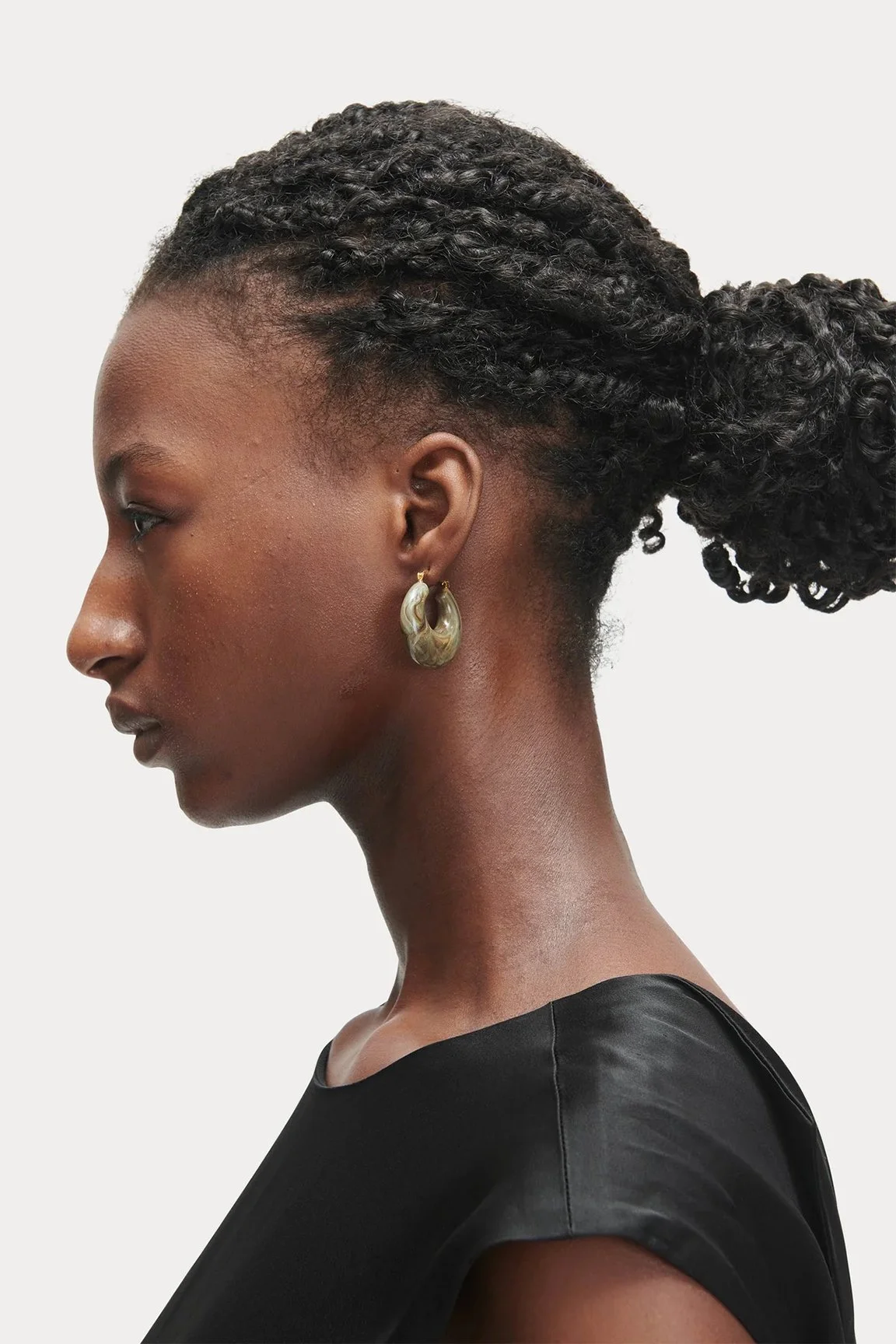 221W-203-ACR10_Rachel_Comey_Grass-Earring_Green_Marble_4.jpeg