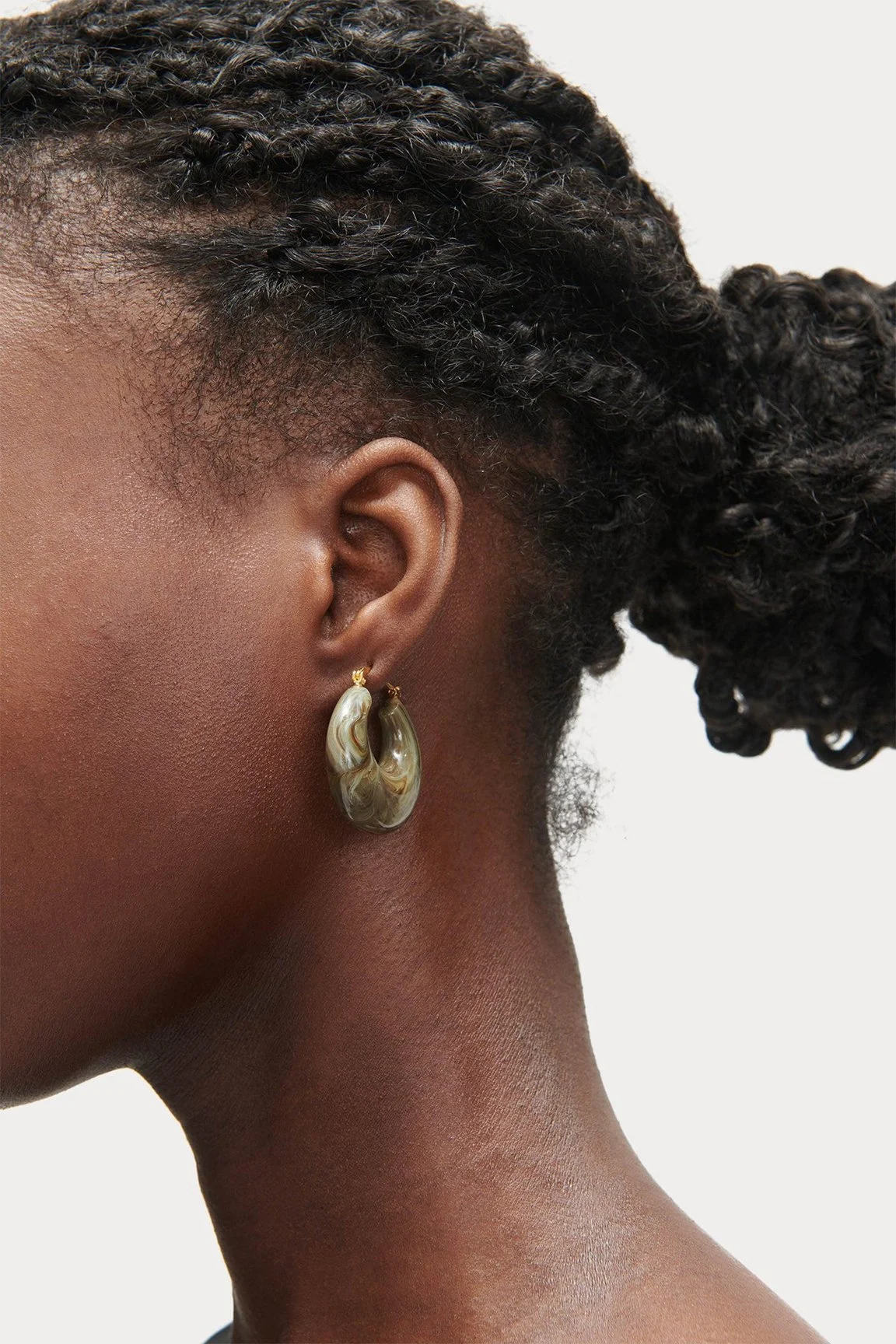 221W-203-ACR10_Rachel_Comey_Grass-Earring_Green_Marble_3.jpeg