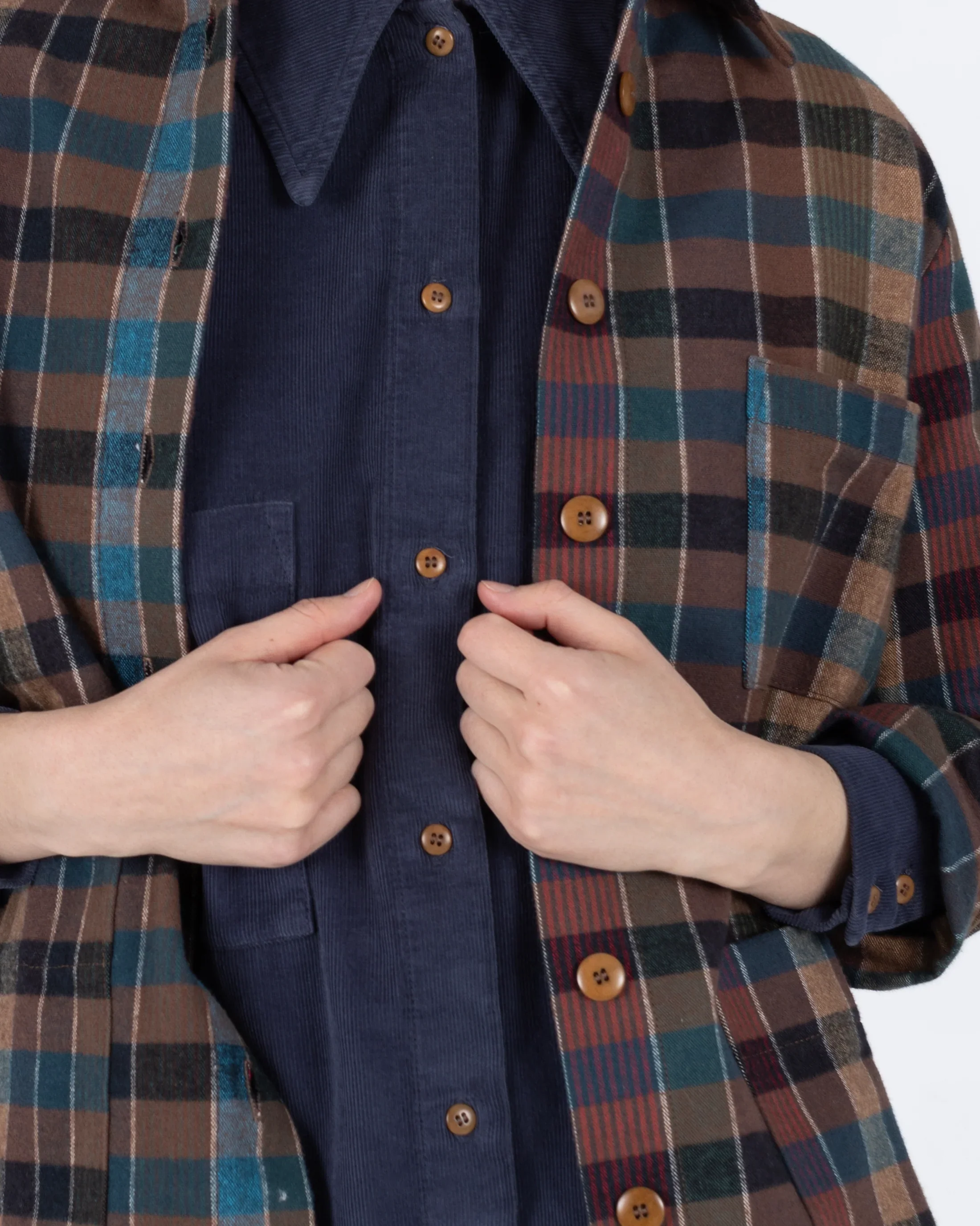 Samet_Melvin_Shirt_Blanket_Plaid_10.webp