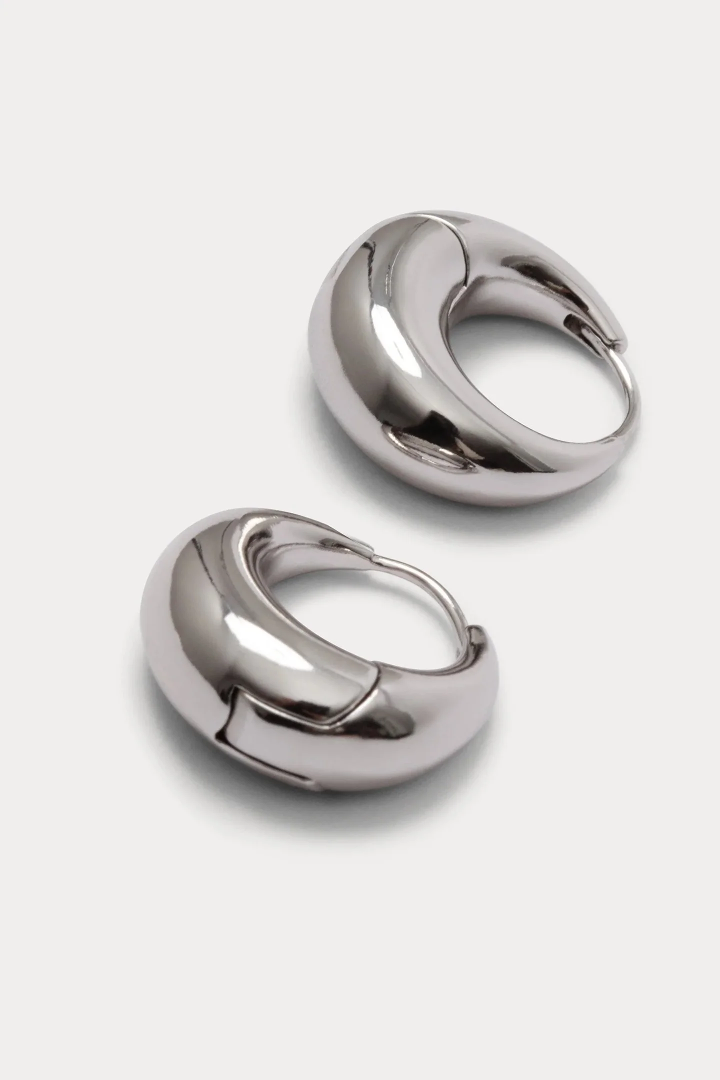 24-1_224W-216_SSV10_Rachel_Comey_Alpha_Hoops_Earrings_Silver_6.jpg