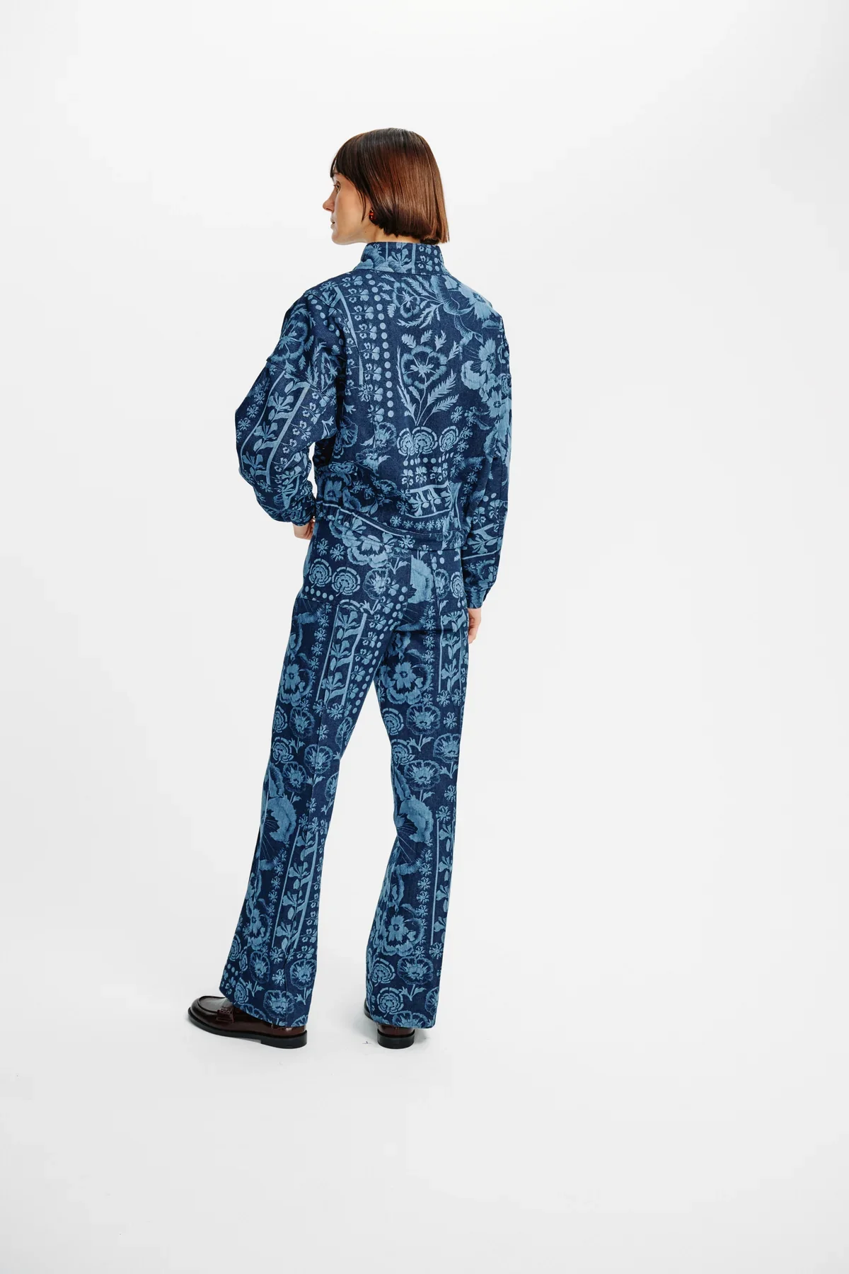 Carolina_K_Ezra_Pant_Denim_Flower_2.webp