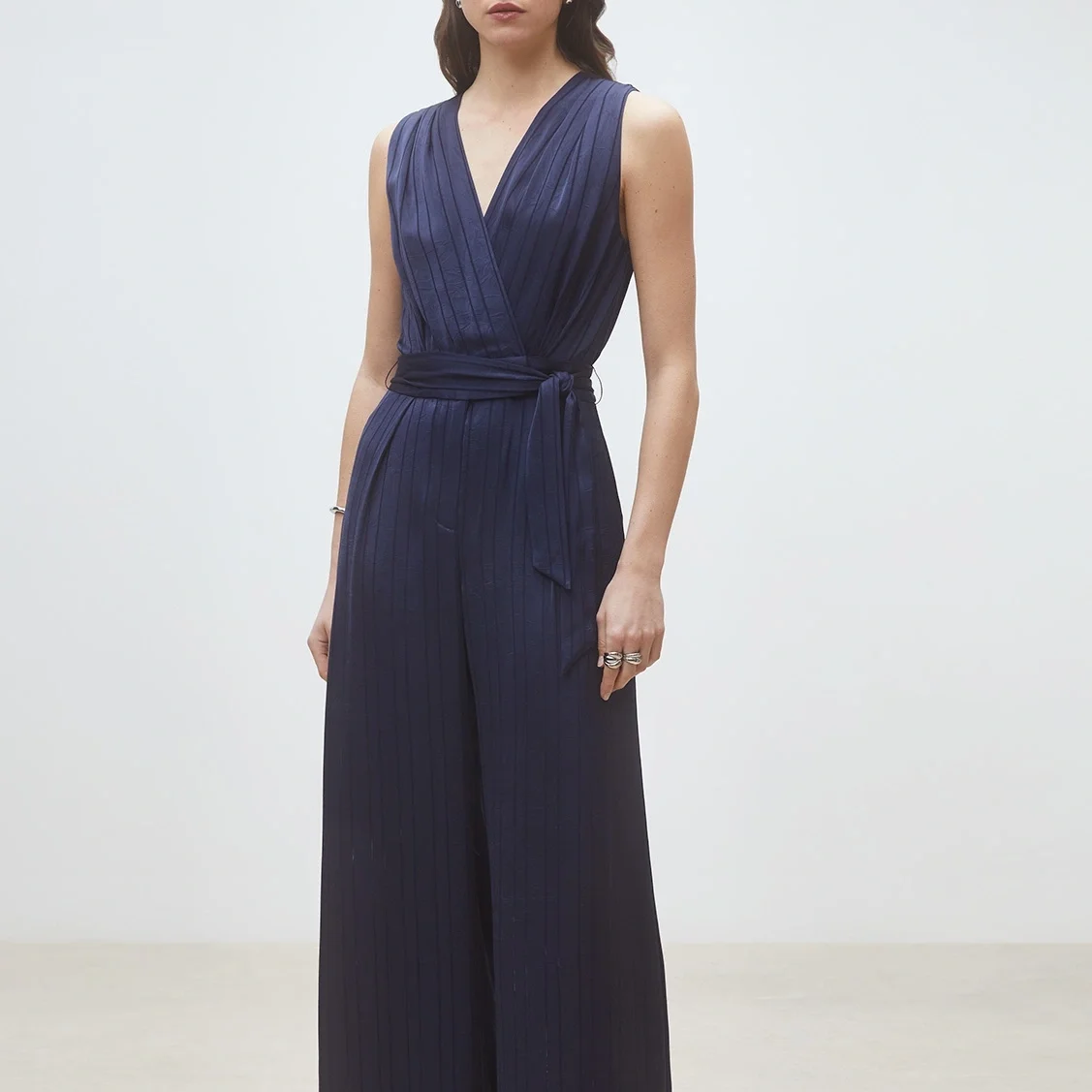 Suncoo_Telma_Jumpsuit_Navy_Satin_Stripe_1a.webp