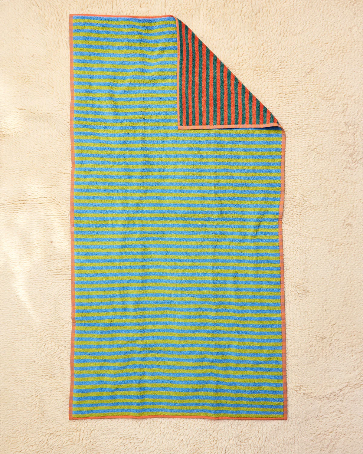 Dusen_Dusen_Bug_Stripe_Bath_Towel_Collection_8.webp