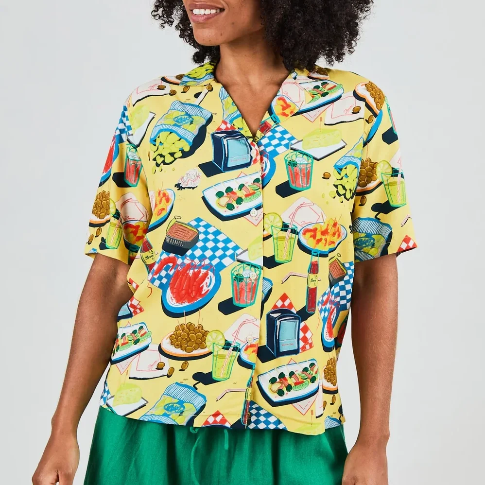 Brava_Chiringuito_Aloha_Blouse_Yellow_Food_Diner_Retro_1a.webp