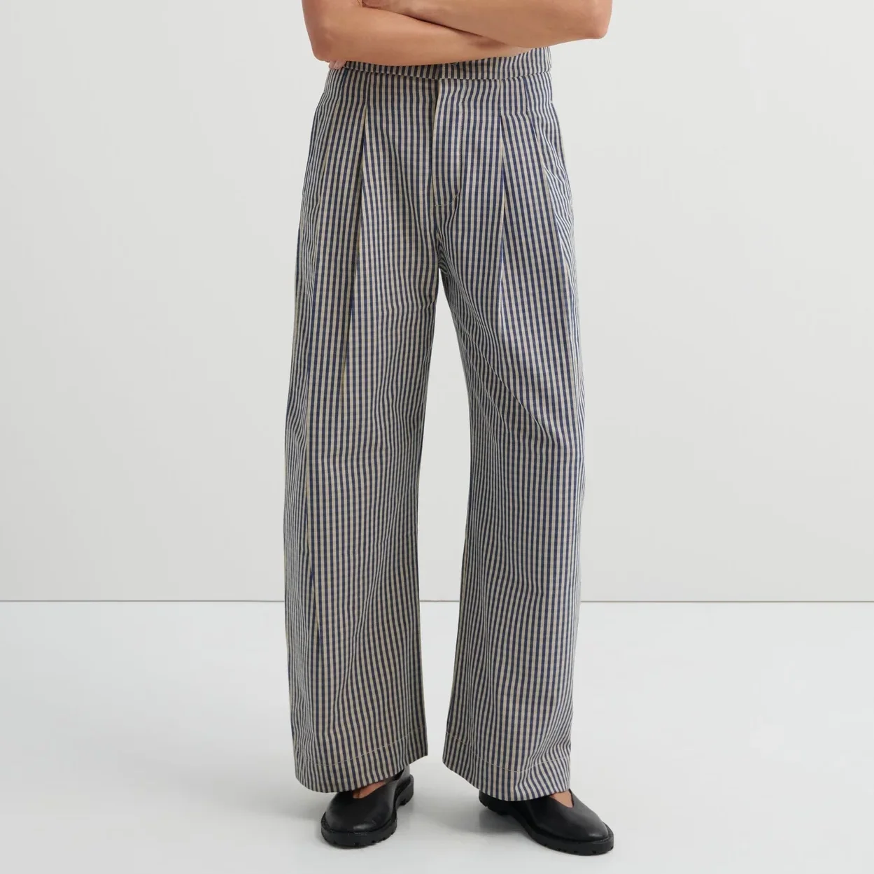 Kowtow_Sculpt_Pant_Landscape_Check_Plaid_Gingham_Navy_White_4a.webp