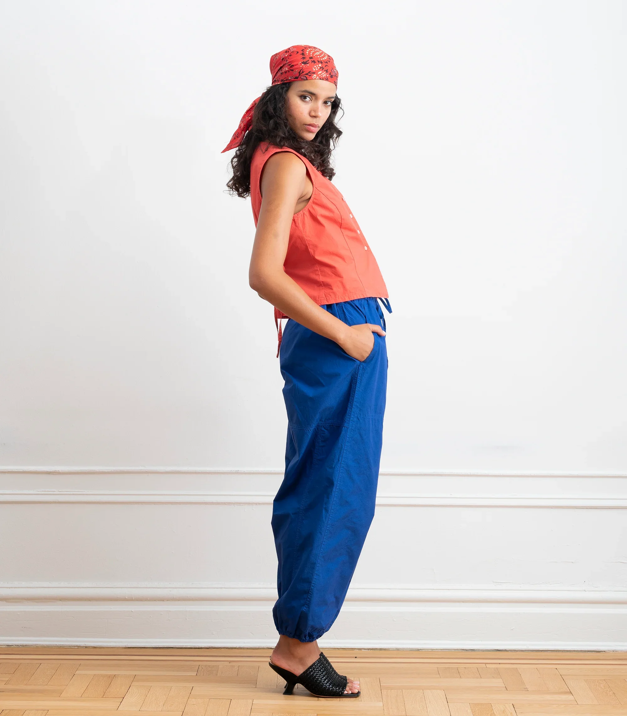 Loup_Nara_Parachute_Wide_Leg_Drawstring_Pants_Blueberry_Blue_10.webp
