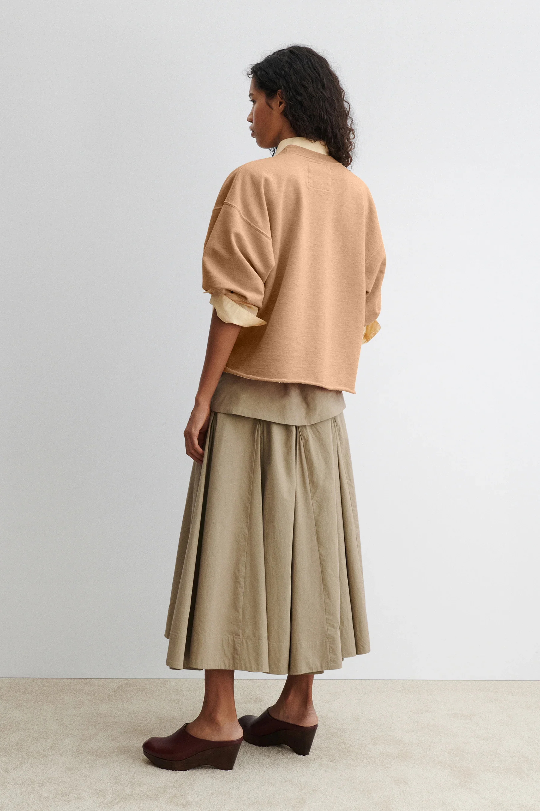 172C-326-J1017_Rachel_Comey_Fond_Sweatshirt_Peach_Melange_4.webp
