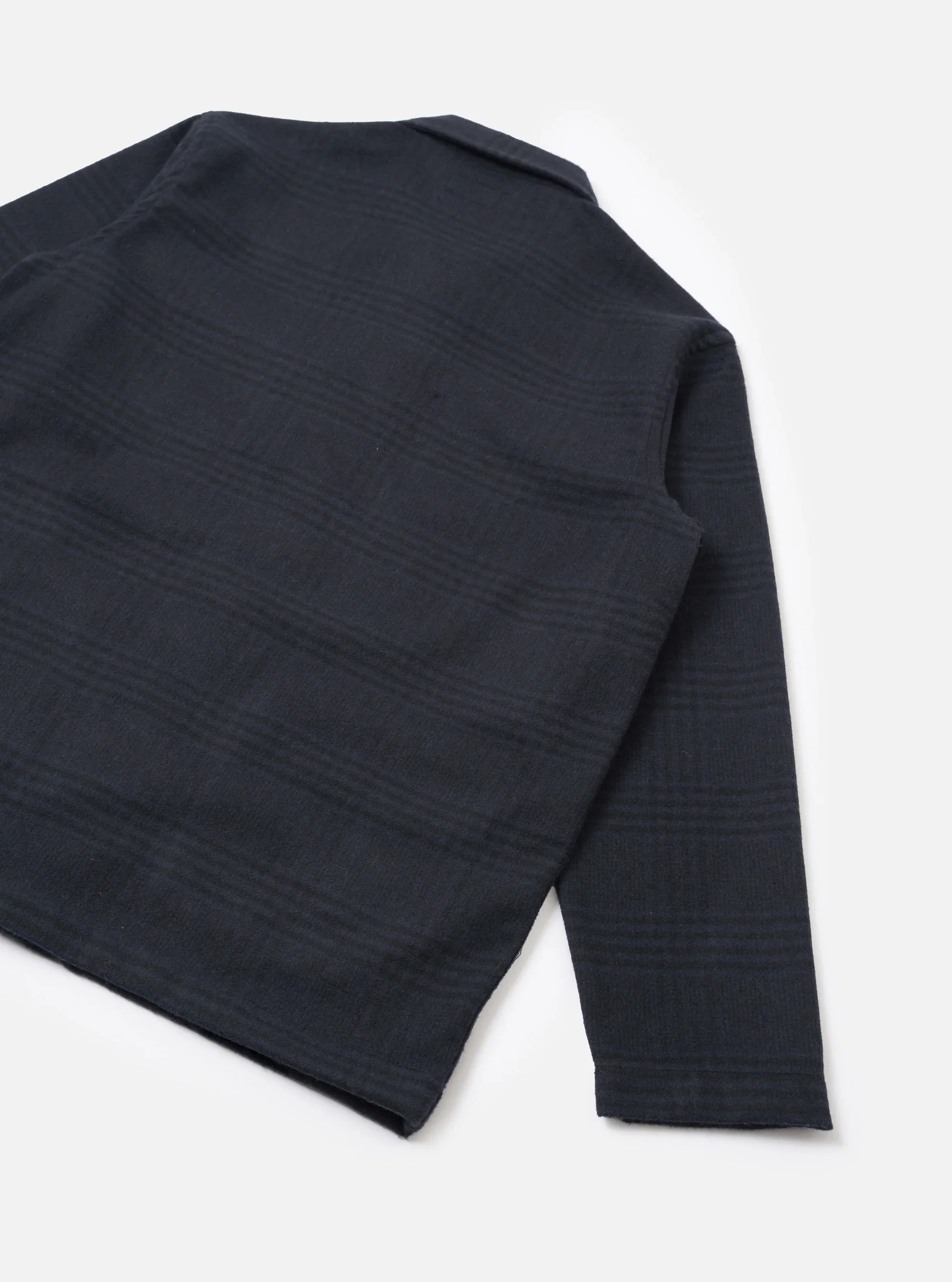 Universal_Works_Bakers_Overshirt_Bob_Wool_Mix_Navy_5.webp