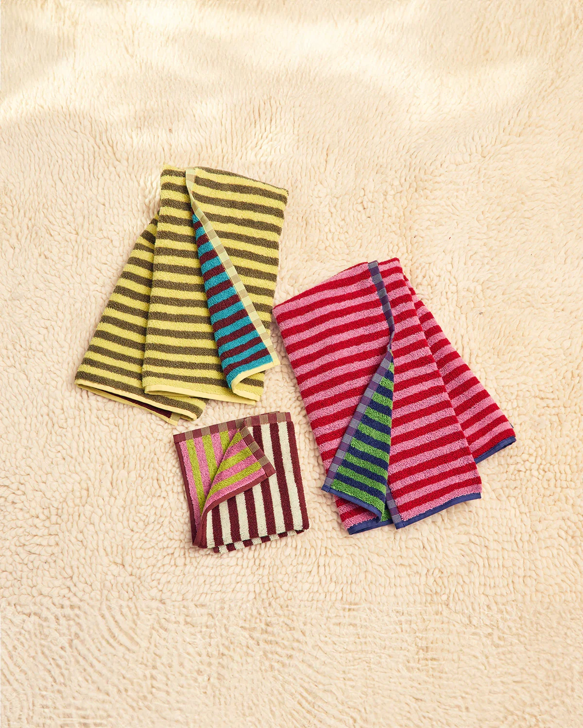 Dusen_Dusen_Bug_Stripe_Bath_Towel_Collection_7.webp