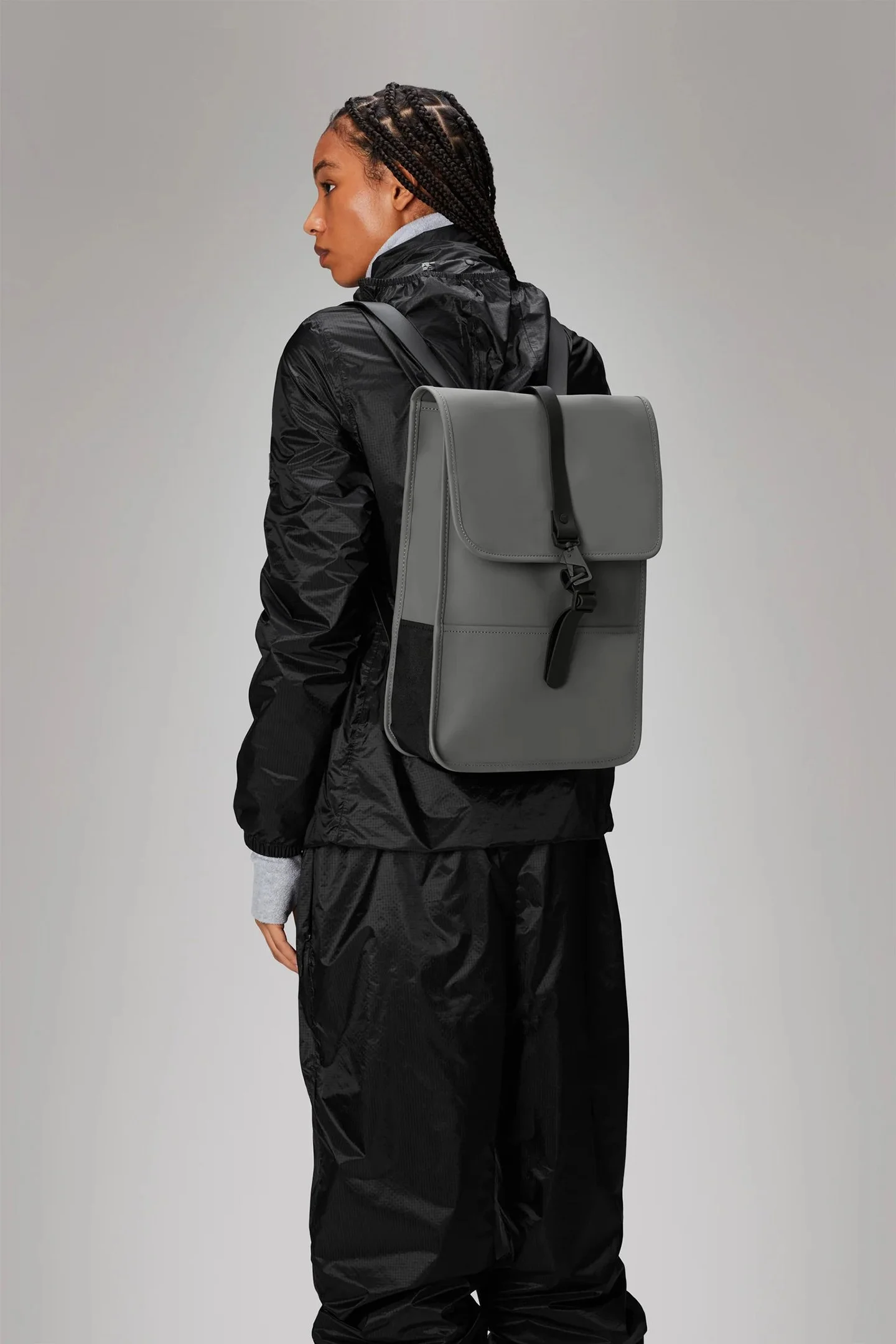 Rains_Backpack_Mini_Grey_3.jpg