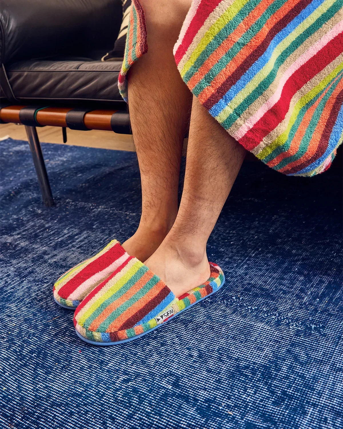 Dusen_Dusen_Terry_Stripe_Slippers_Butterfly_Rainbow_Multi_2.webp