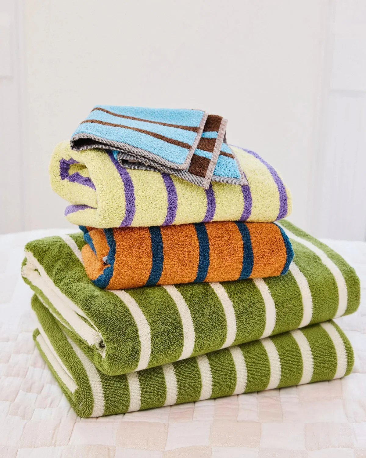 Dusen_Dusen_Bird_Stripe_Towels_1c.jpg