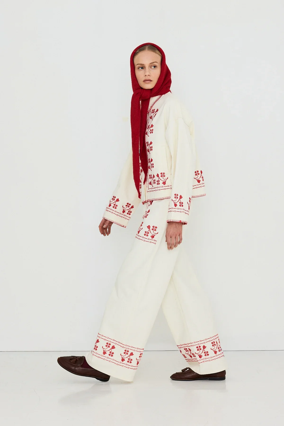 Tiny_Big_Sister_Embroidery_Jeans_Light_Cream_Red_6.webp
