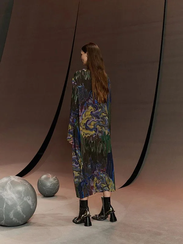 Henrik_Vibskov_O_Dress_Graphic_Slopes_Dark_6.jpg