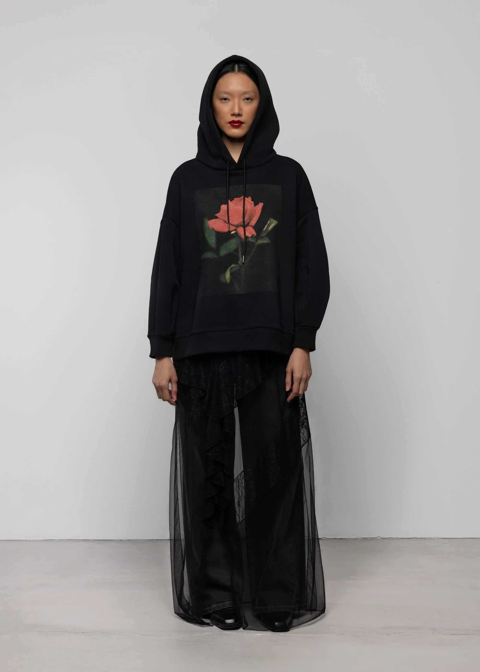 Esthe_Rose_Print_Cotton_Hoodie_Black_4.jpg