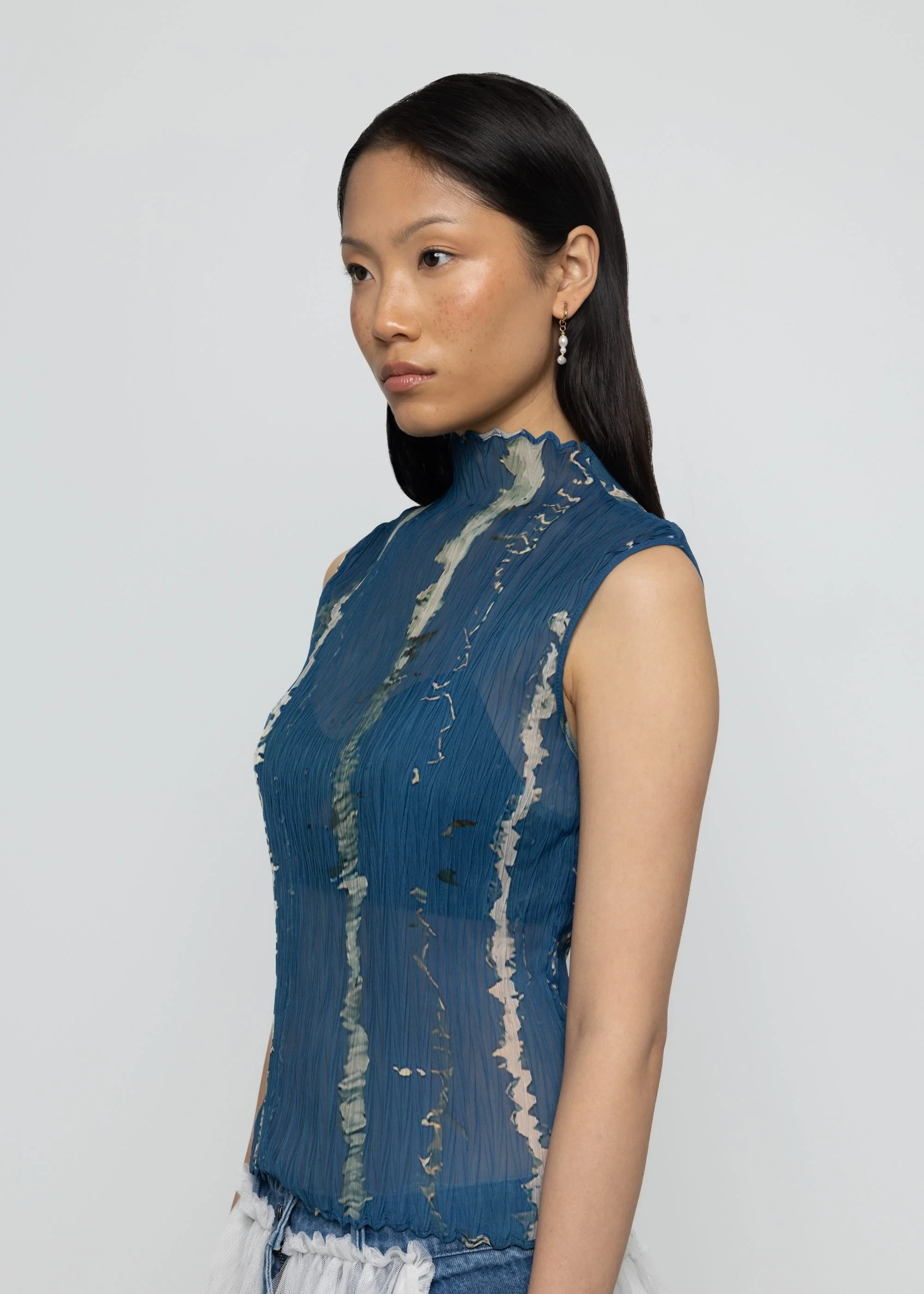 Esthe_Chiffon_Pleated_Sleeveless_Blouse_Top_Water_Reflection_Print_6.jpg
