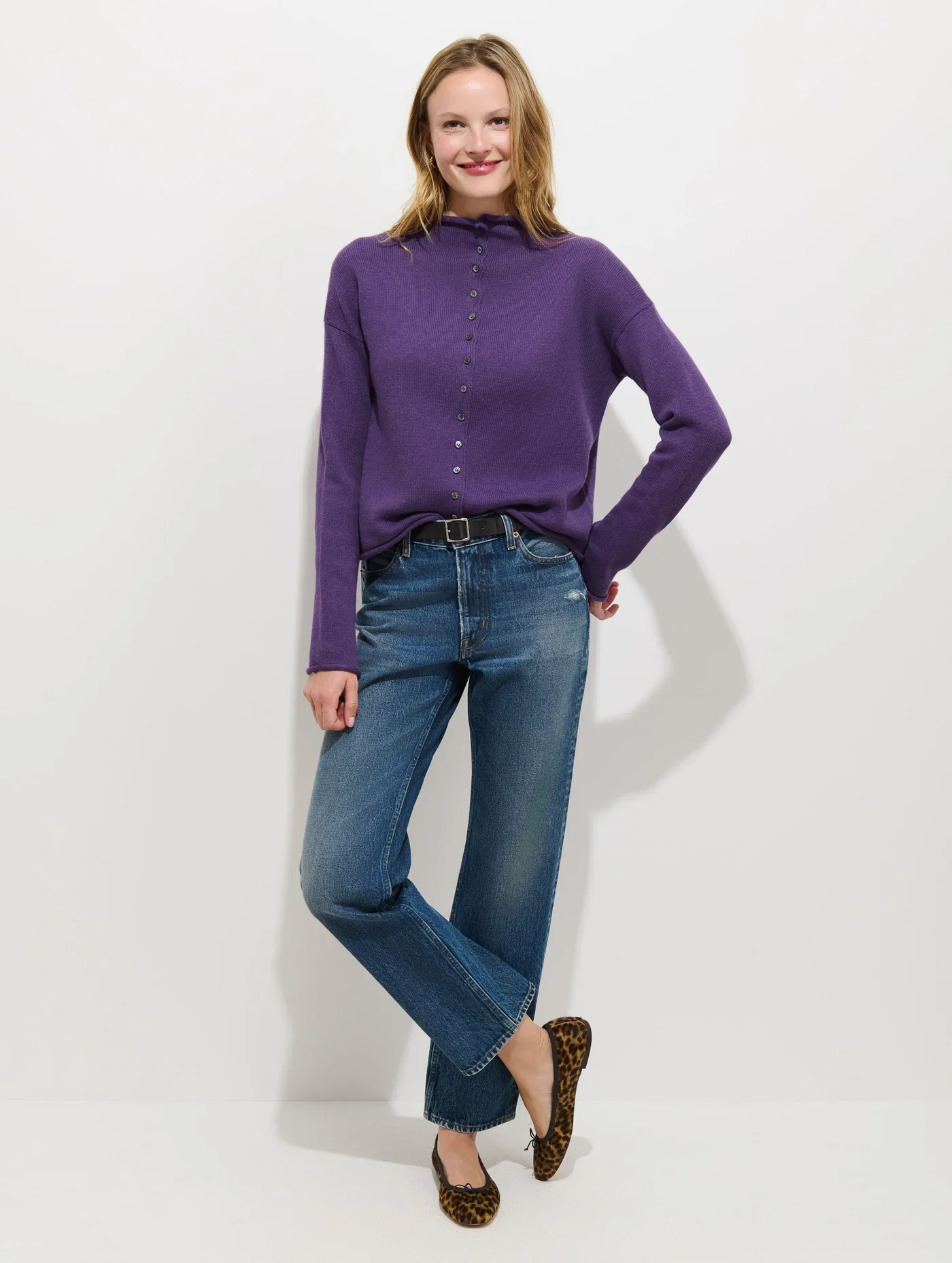 Alex_Mill_Taylor_Cardigan_Cotton_Cashmere_Peruvian_Purple_2.webp